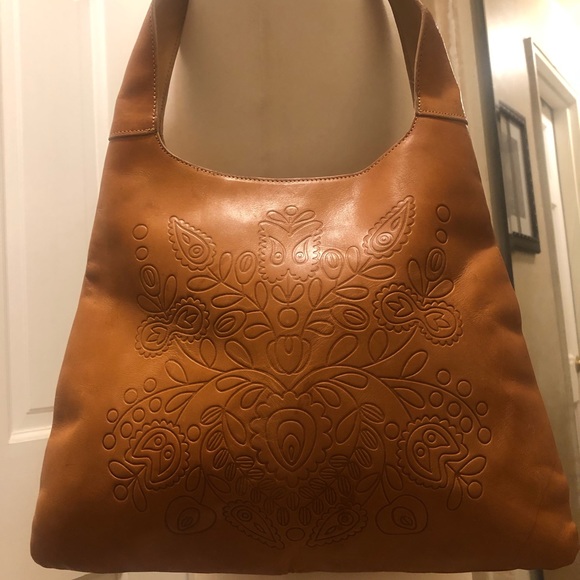 GAP Handbags - Vintage Camel Genuine Leather Tooled Shoulder Bag